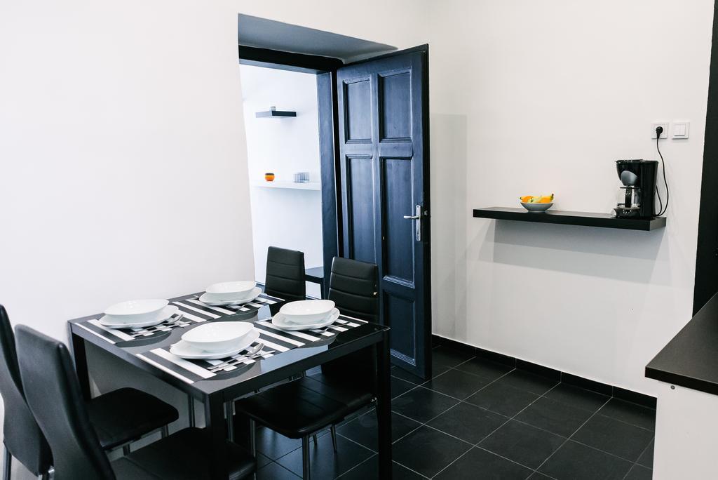 D.Five Stylish Apartment On Vaci Street Budapest Exteriör bild